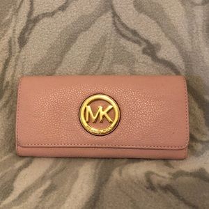 Michael Kors Wallet - Light Pink 💖